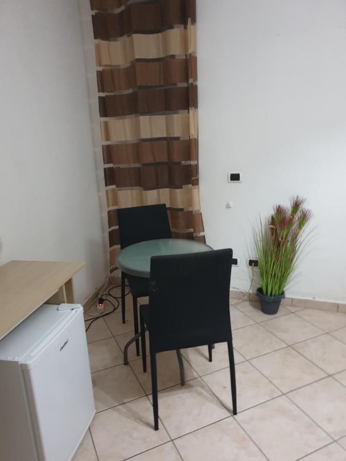 Romeo1 Apartment Gallarate Bagian luar foto