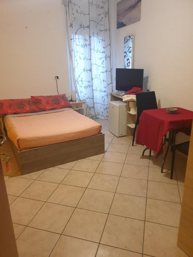 Romeo1 Apartment Gallarate Bagian luar foto